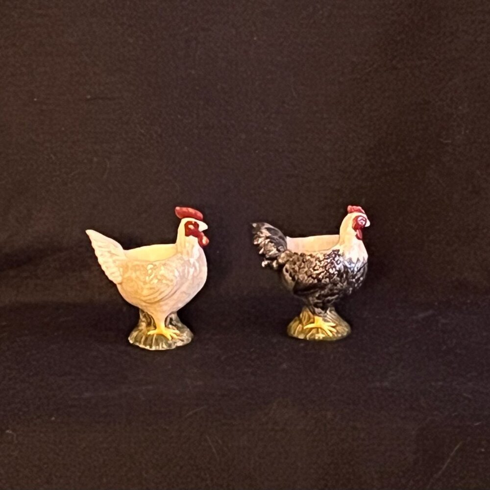 Set Of 2 Warren Kimble Rooster & Hen Egg Cups